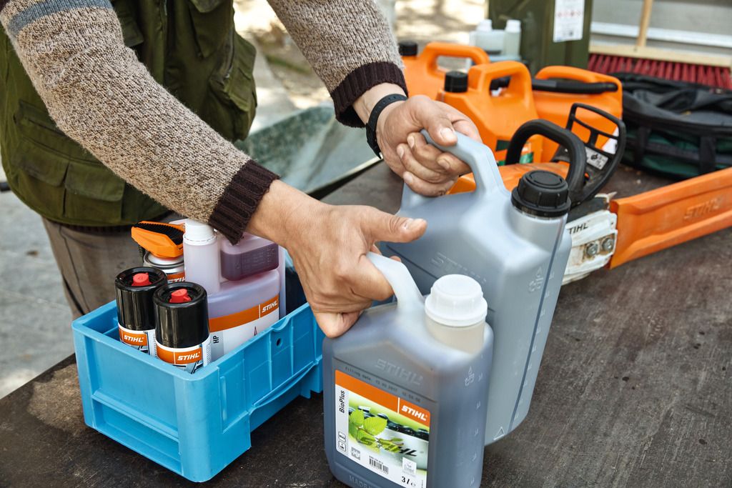 Руководство по выбору масла для бензопилы STIHL Руководство по выбору масла для бензопилы STIHL
